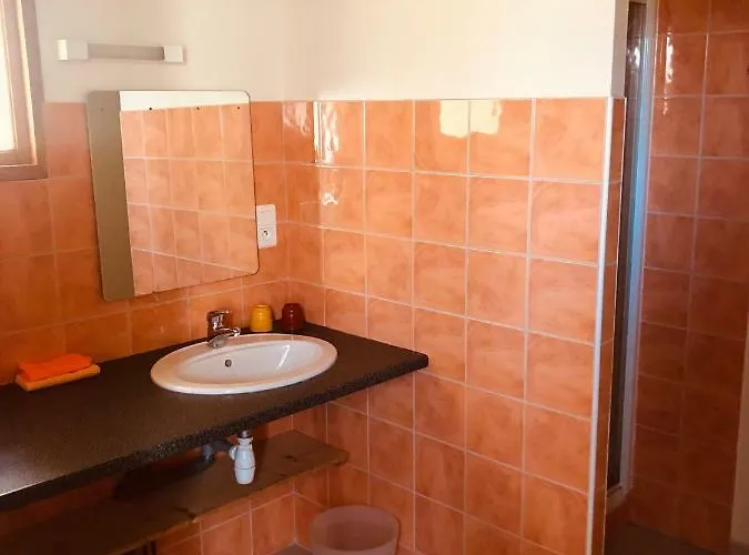 Guest house Le Champ 4*