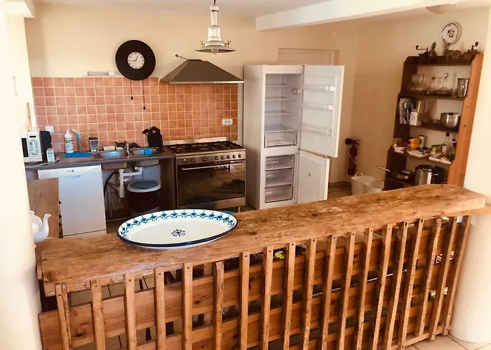 乐冠军旅馆 4* 拉谢斯迪约