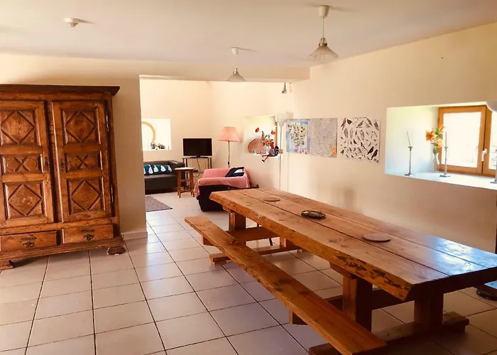 乐冠军旅馆 拉谢斯迪约